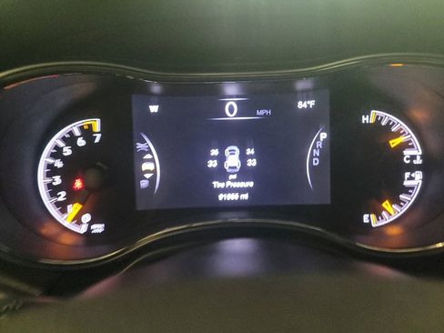 Used 2018 Jeep Grand Cherokee Limited w/ Luxury Group II RWD image 23