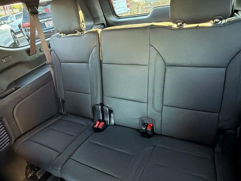 New 2026 Chevrolet Suburban LT w/ Comfort Package RWD image 19