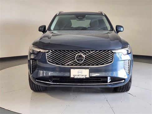Used 2025 Volvo XC90 B5 Plus image 9