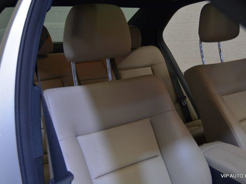 Used 2010 Mercedes-Benz E 350 4dr Sedan E 350 Sport RWD image 14
