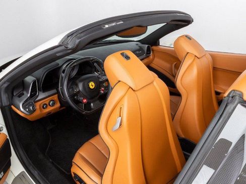 Certified 2014 Ferrari 458 Spider RWD image 62