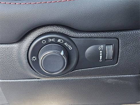 Used 2025 Dodge Durango GT w/ Blacktop Package image 26