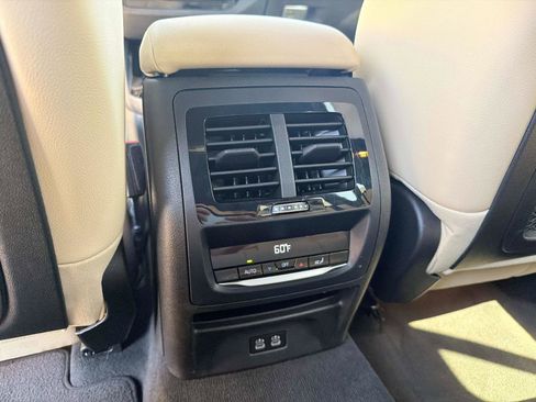 Used 2023 BMW X3 sDrive30i w/ Premium Package image 15