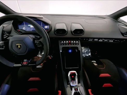 Used 2021 Lamborghini Huracan EVO RWD image 22