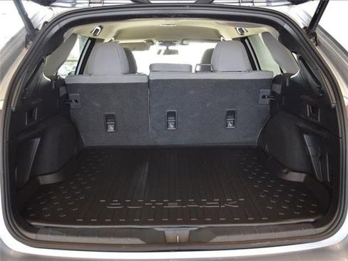 Used 2024 Subaru Outback Premium image 38