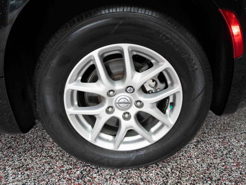 Used 2022 Chrysler Pacifica Touring-L image 29