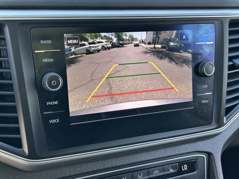 Used 2019 Volkswagen Atlas SE FWD image 23
