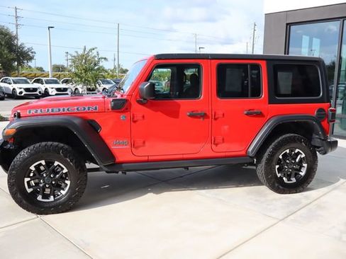 Used 2024 Jeep Wrangler Unlimited Rubicon 4xe AWD/4WD image 7