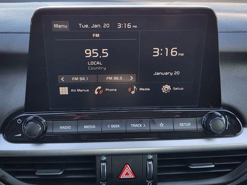 Used 2024 Kia Forte LXS image 18