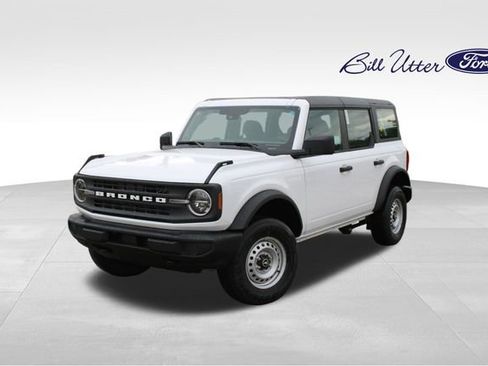 New 2026 Ford Bronco 4-Door AWD/4WD image 1