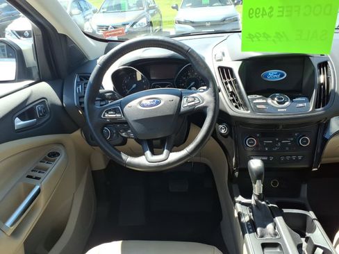 Used 2018 Ford Escape Titanium AWD/4WD image 9