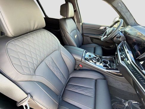 New 2026 BMW X7 xDrive40i image 15