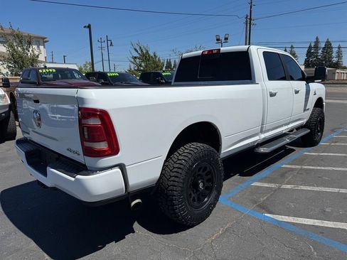 Used 2024 RAM 2500 Laramie AWD/4WD image 6
