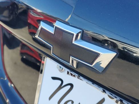 Used 2021 Chevrolet Equinox Premier image 8