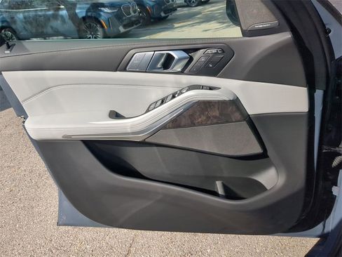 New 2026 BMW X7 xDrive40i image 31