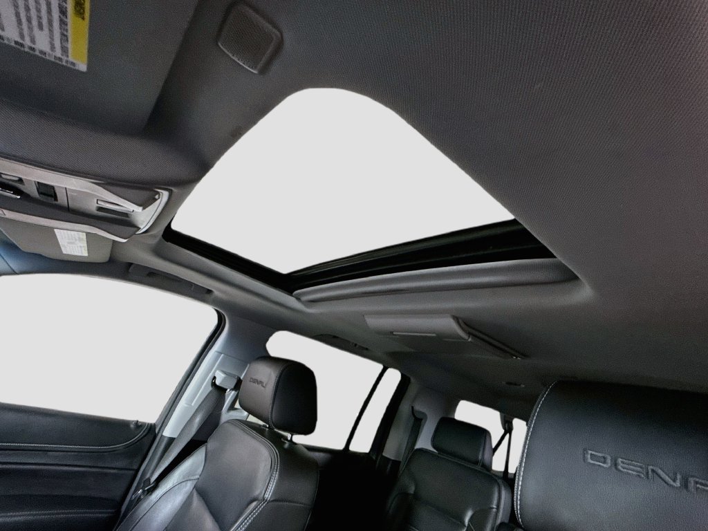 Used 2019 GMC Yukon XL Denali w/ Denali Ultimate Package AWD/4WD image 11