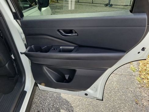 Used 2024 Nissan Pathfinder Rock Creek AWD/4WD image 33