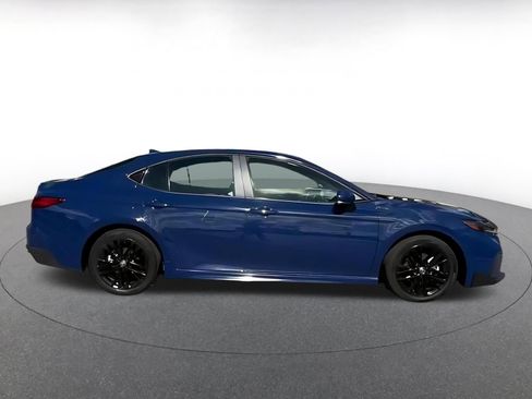 Used 2025 Toyota Camry SE FWD image 15