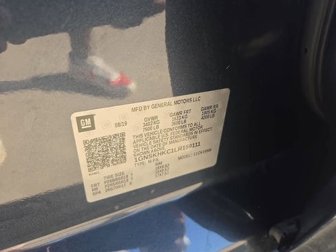 Used 2020 Chevrolet Suburban LT image 37