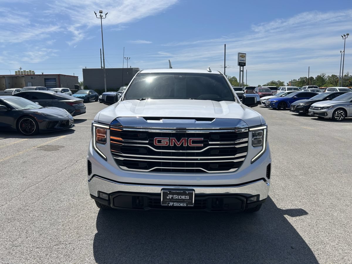 Used 2023 GMC Sierra 1500 SLT w/ SLT Premium Package AWD/4WD image 7