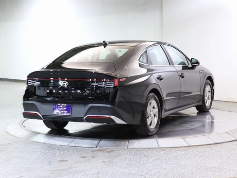 Used 2025 Hyundai Sonata SE image 9