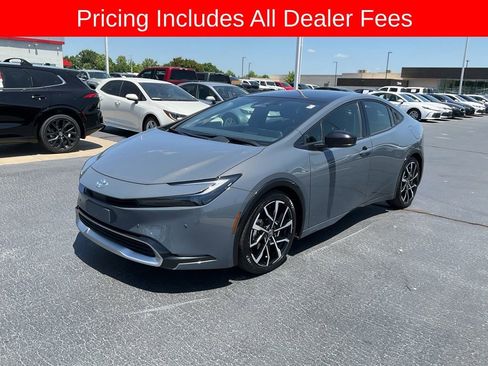 Used 2023 Toyota Prius Prime FWD image 1