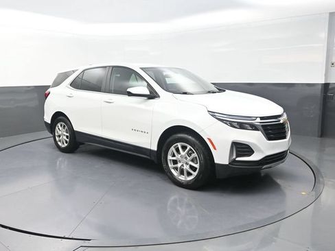Used 2024 Chevrolet Equinox LT AWD/4WD image 10