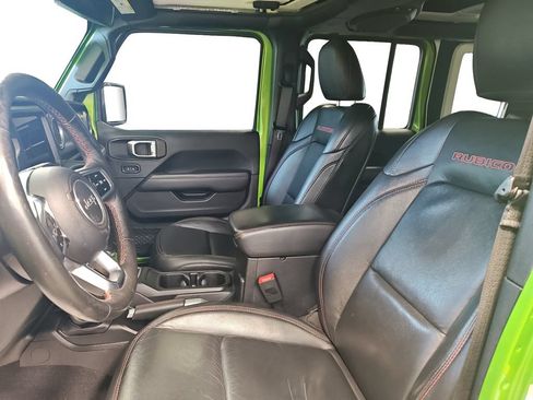 Used 2018 Jeep Wrangler Unlimited Rubicon w/ Dual Top Group AWD/4WD image 9