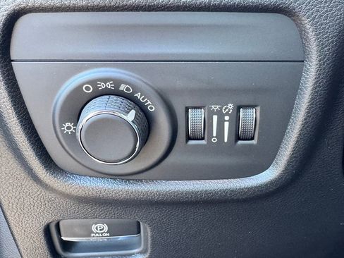 New 2026 Jeep Grand Cherokee Altitude AWD/4WD image 22