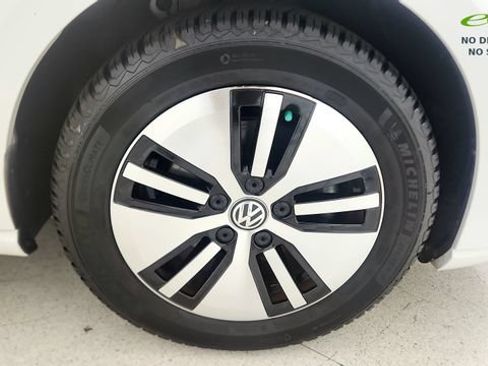 Used 2019 Volkswagen e-Golf SE w/ Driver Assistance Package FWD image 80