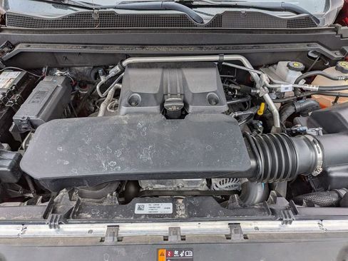 Used 2023 GMC Canyon AT4 w/ Technology Package image 12