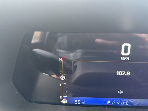 Used 2023 Chevrolet Colorado LT w/ LT Convenience Package image 12