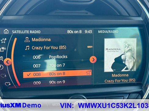 Used 2019 MINI Cooper 4-Door Hardtop w/ Signature Upholstery Package image 36