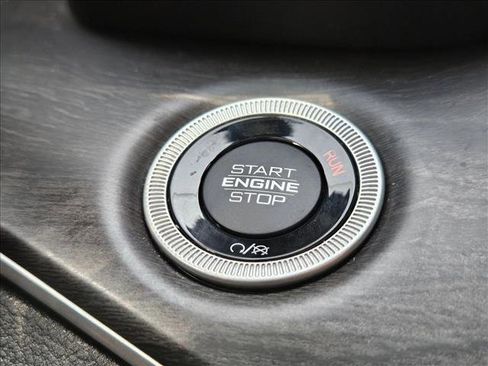 Used 2023 Jeep Grand Cherokee Limited RWD image 14