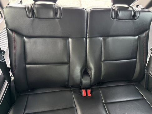 Used 2022 Ford Explorer ST-Line w/ Class IV Trailer Tow Package image 17