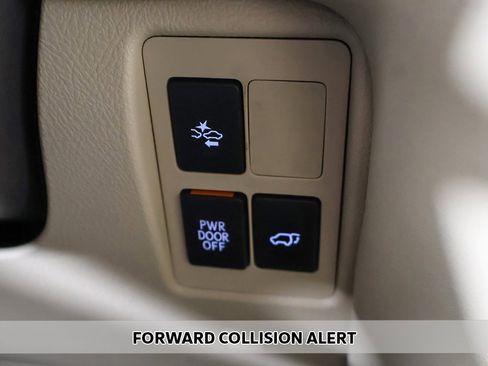 Used 2016 Lexus LX 570 4WD image 8