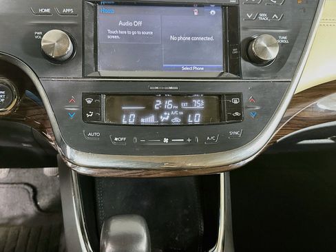 Used 2015 Toyota Avalon XLE Touring FWD image 22