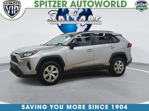 Used 2019 Toyota RAV4 LE w/ Carpet Mat Package FWD image 6