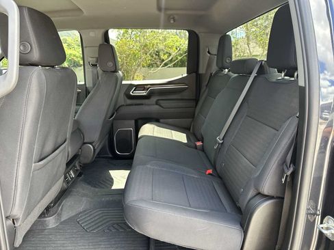 Certified 2024 Chevrolet Silverado 1500 RST AWD/4WD image 17