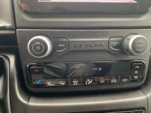 Used 2025 RAM ProMaster 2500 w/ U-Haul Equipment Group FWD image 26