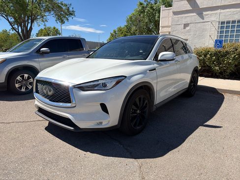 Used 2021 INFINITI QX50 Luxe w/ Cargo Package FWD image 3