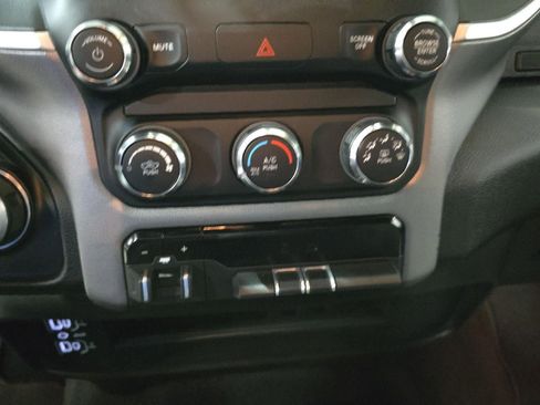 Used 2024 RAM 2500 Big Horn w/ Bed Utility Group AWD/4WD image 16