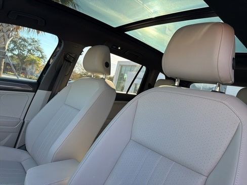 Certified 2023 Volkswagen Tiguan SE R-Line image 16