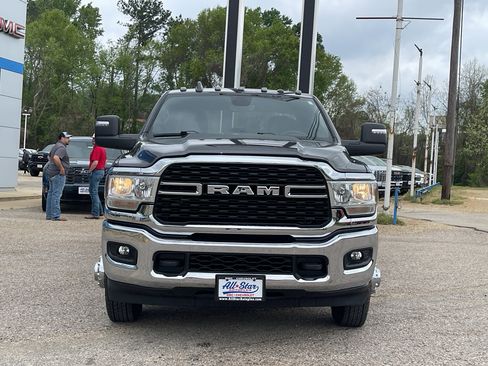 Used 2024 RAM 3500 Big Horn image 14