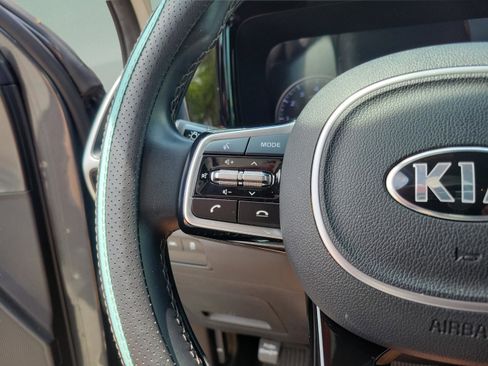Used 2021 Kia Sorento S FWD image 21