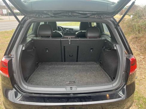 Used 2016 Volkswagen GTI SE image 16