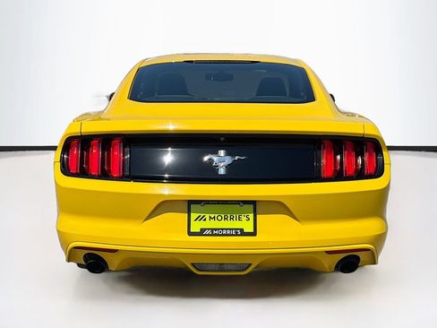 Used 2016 Ford Mustang Coupe RWD image 6