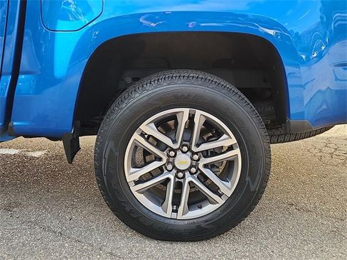 Used 2022 Chevrolet Colorado W/T w/ Custom Special Edition image 29