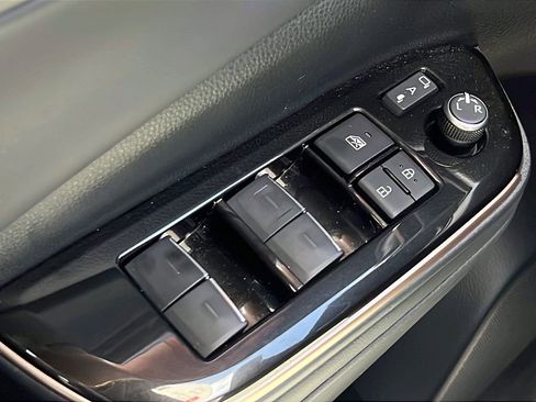 Used 2024 Toyota Crown w/ Advanced Technology Package AWD/4WD image 20
