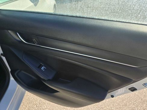 Used 2022 Honda Accord Sport image 13